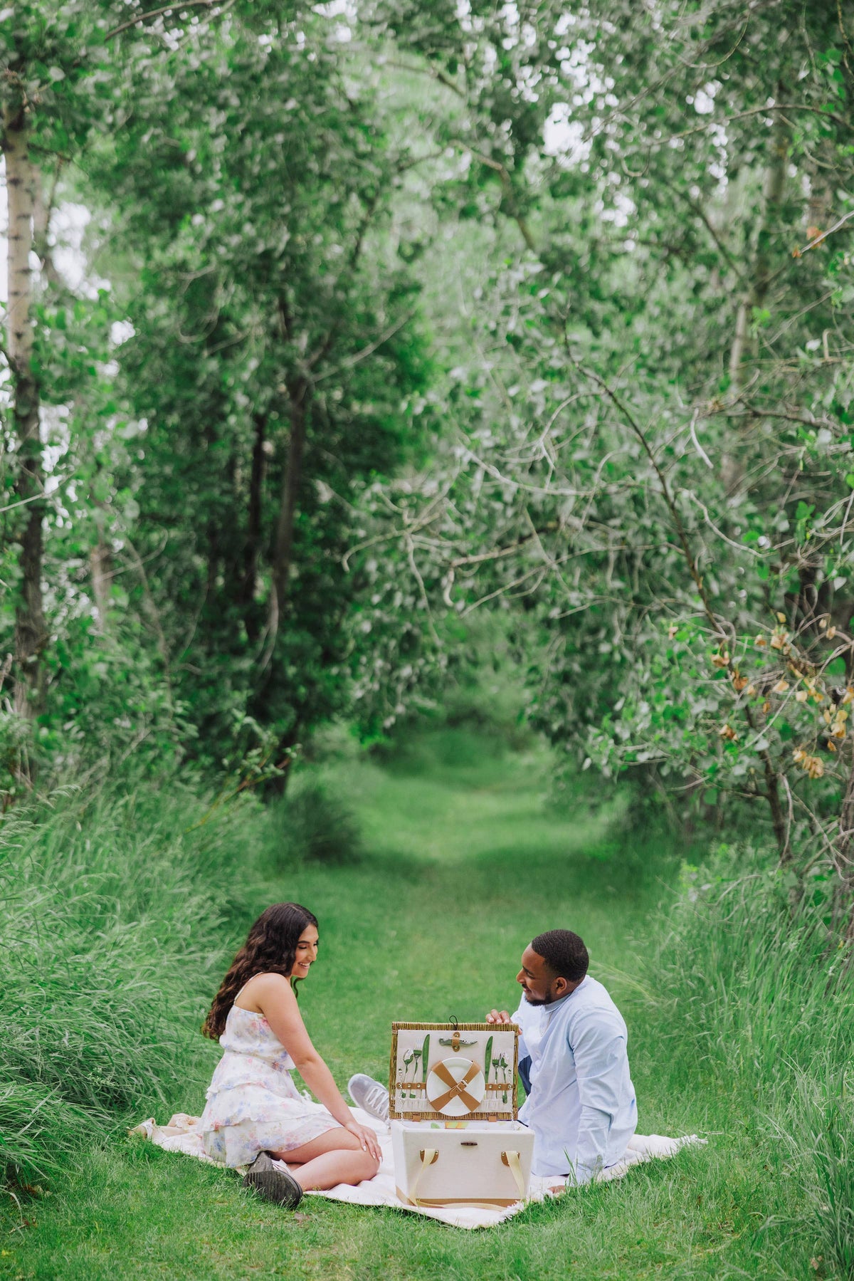 Lemongrove Picnic Basket