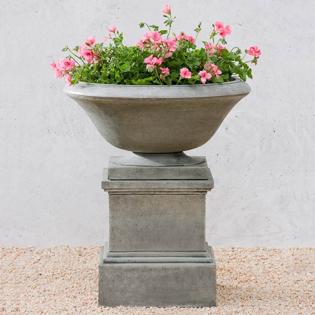 Maywood Urn