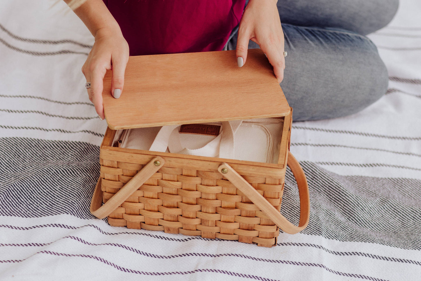 Poppy Personal Picnic Basket, (Beige)