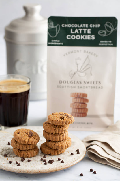 Latte Chocolate Chip Shortbread – Coffee & Chocolate