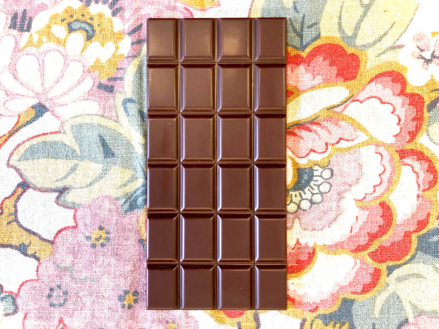 71% Organic Chocolate Bar w/ Fennel Pollen & Strawberries