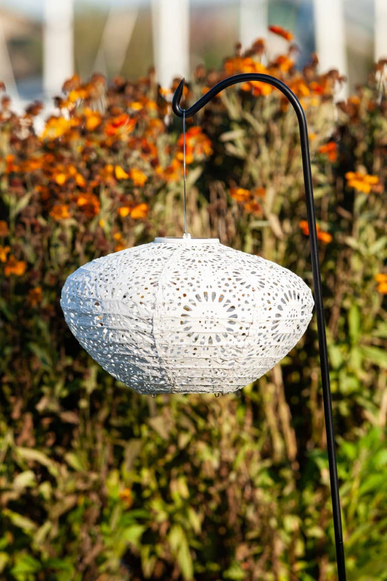 Stella Crown Chantilly Lace Solar Lantern - Porcelain