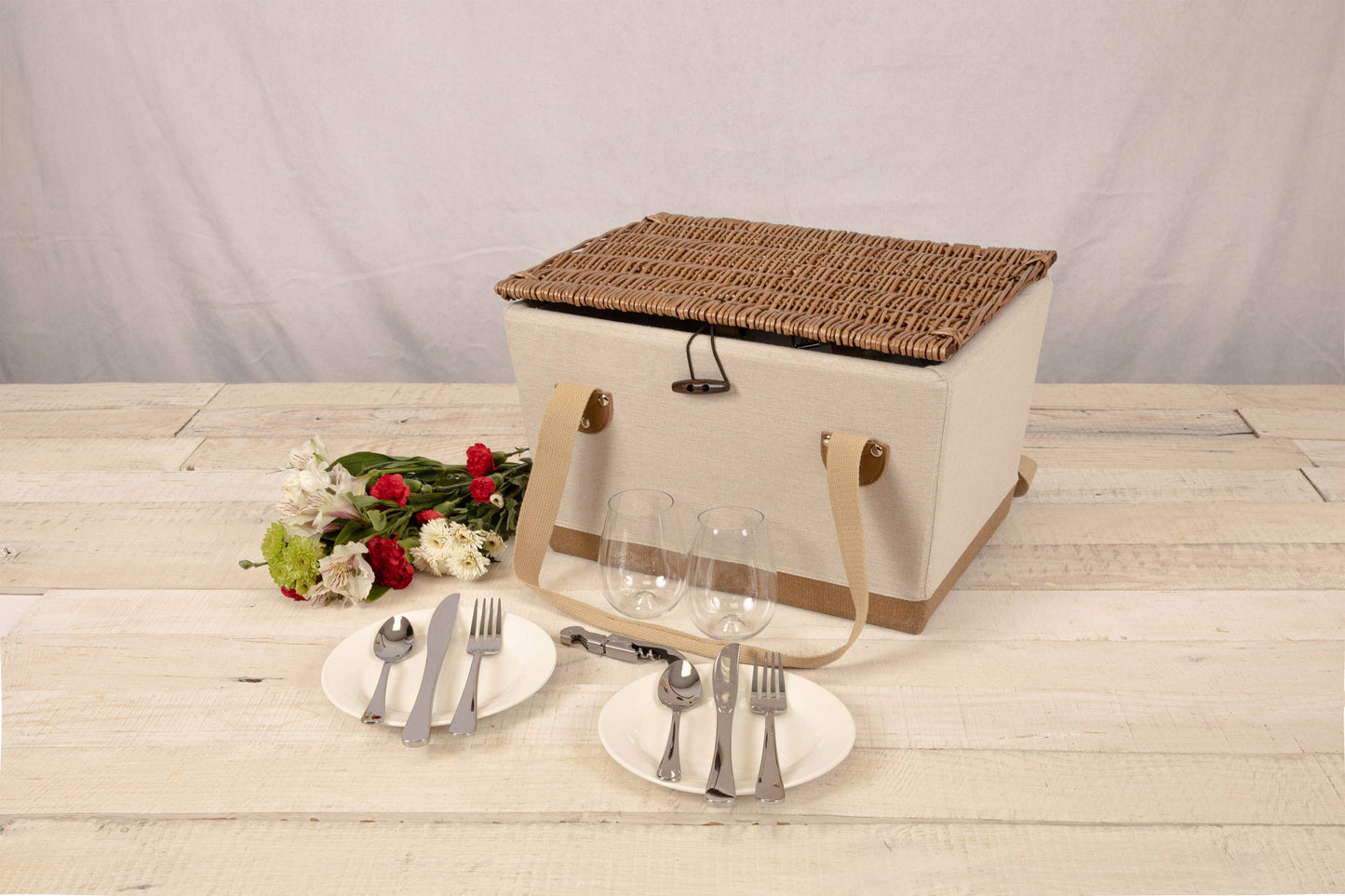 Lemongrove Picnic Basket