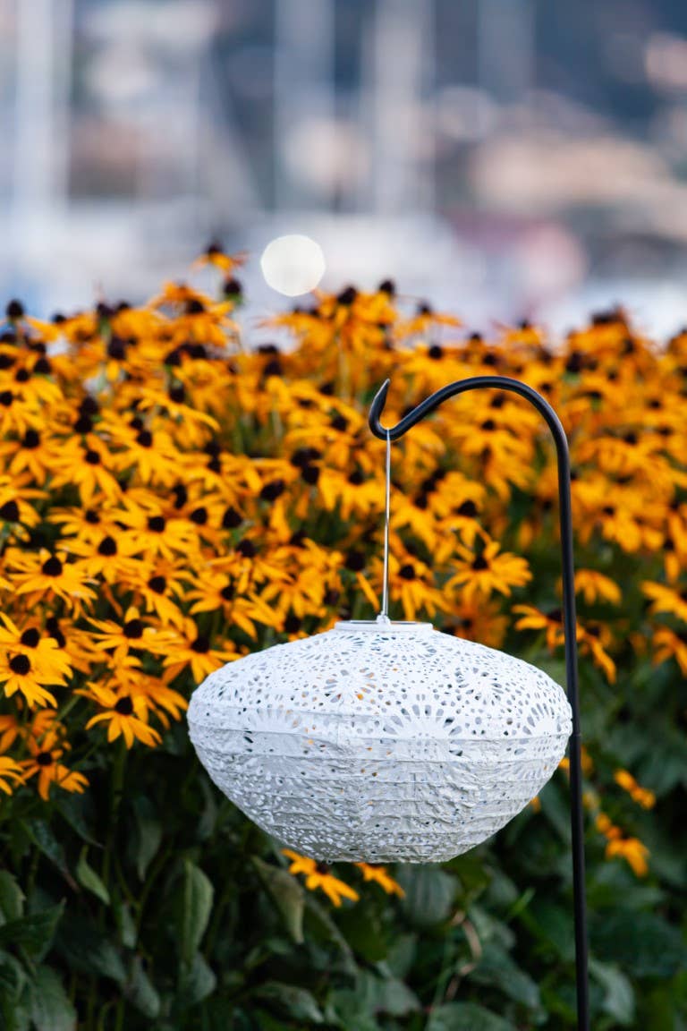 Stella Crown Chantilly Lace Solar Lantern - Porcelain