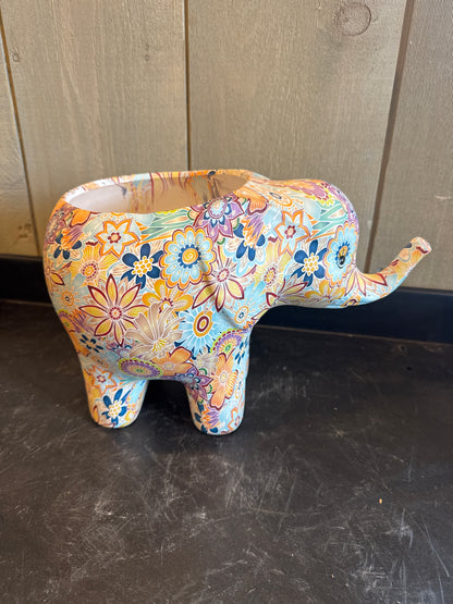 Hills Elephant Pot