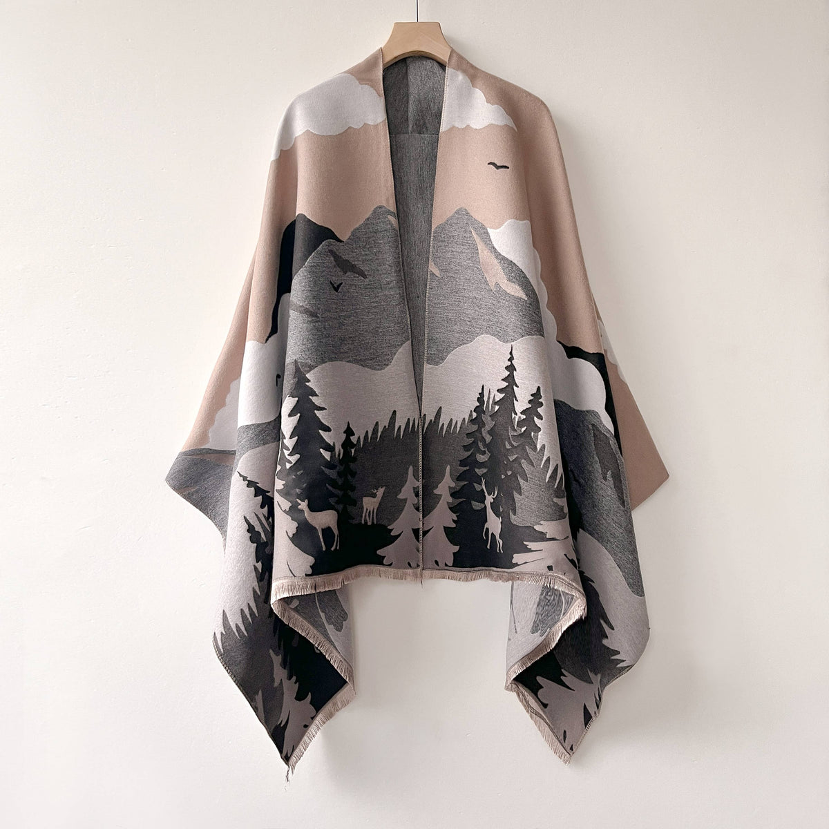 Gray / Tan Mountain Wrap