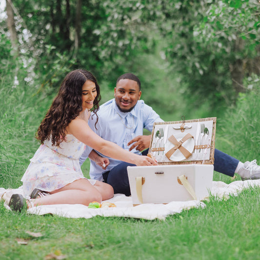 Lemongrove Picnic Basket