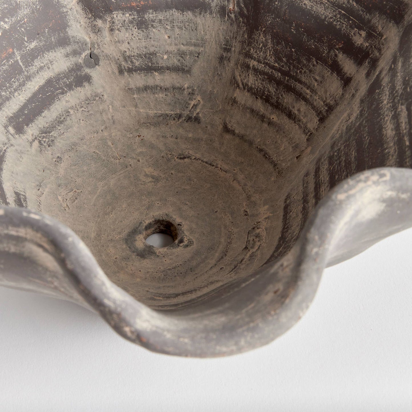 Wakefield Handmade Wiley Pot #6, Gray