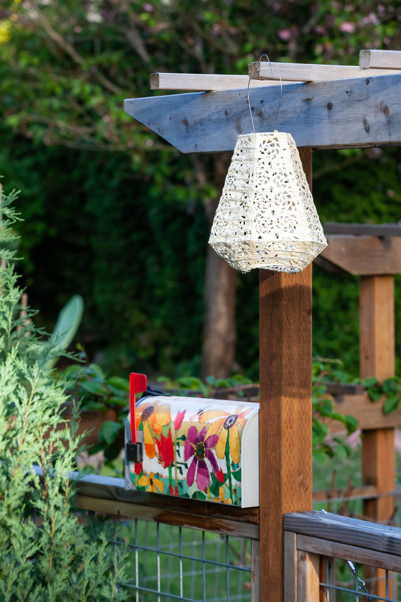 Stella PrismSolar Lantern - Pearl