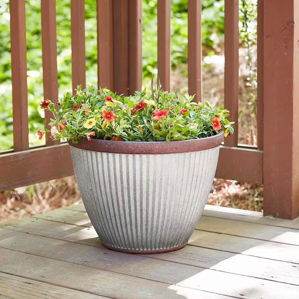 Westlake Round Planter