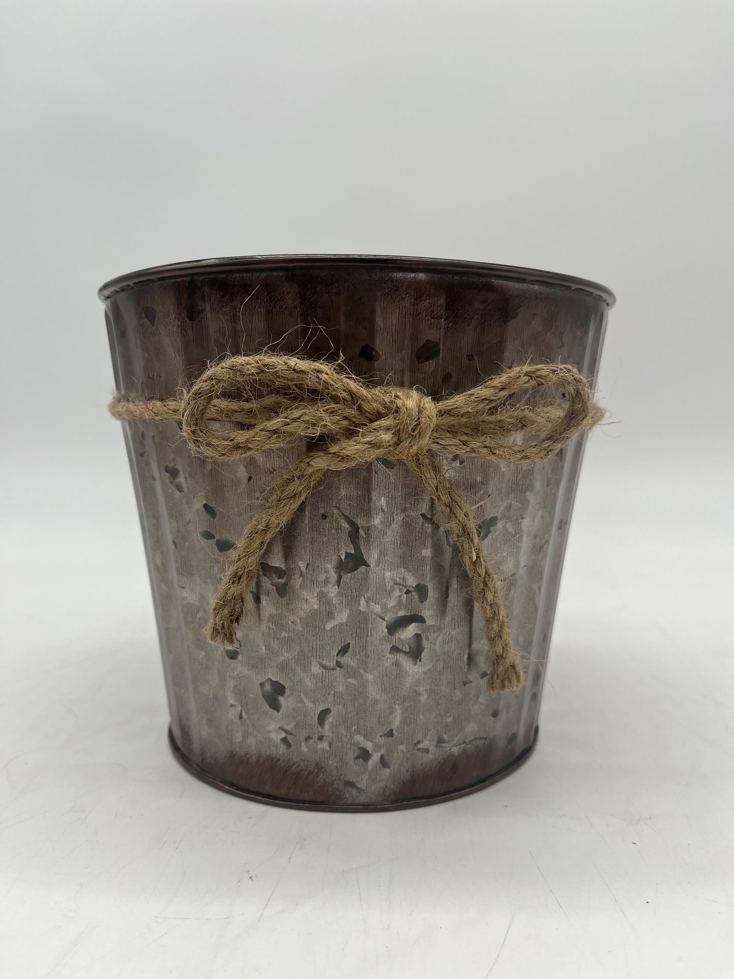 Tin Planter w/ Twine Bowl