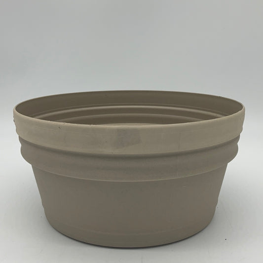 Akro-Mills Villa Planter