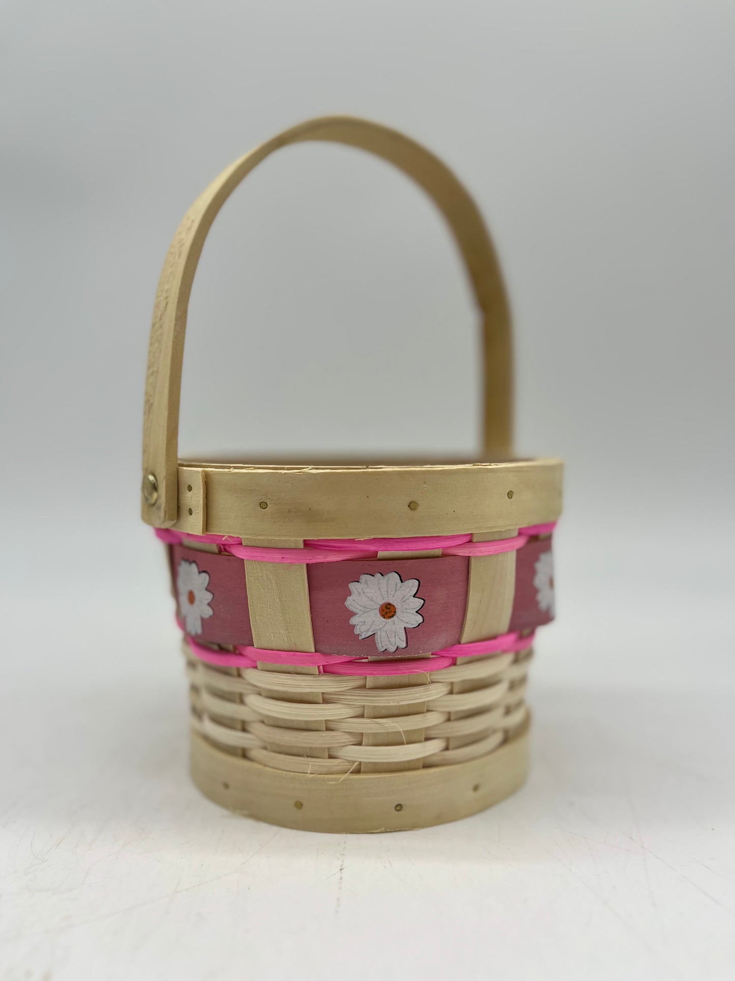 Round Chipwood Basket w/ Handle